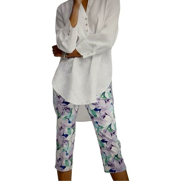 Chico’s Brigitte Lily Pull On Slim Capri Pants - Picture 3 of 11